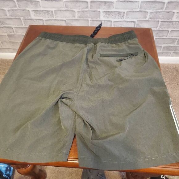 Kenneth Cole Hybrid Shorts - Picture 5 of 9